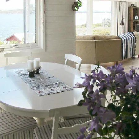 Holiday home Holiday Rorvik